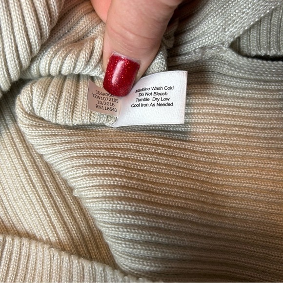 Lane Bryant NWT Ribbed Long Bell Sleeve Pullover Sweater Top - Picture 13 of 13